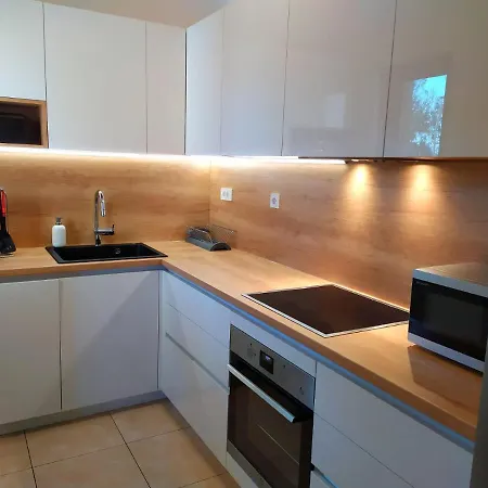 Apartman Lucija Vakantiehuis *